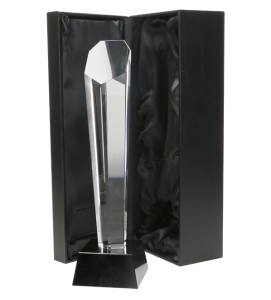 Statuetka szklana z etui G003-30 – 30 cm