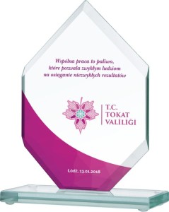 Statuetka szklana GS110 – 3 rozmiary (18–22 cm) – zdjęcie 3
