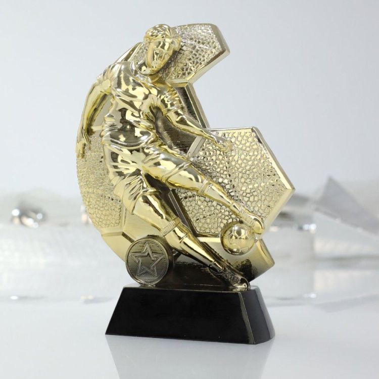 Figurka plastikowa złota R006/G/BK – piłka nożna, zawodnik, 3 rozmiary (15–20 cm) – zdjęcie 4